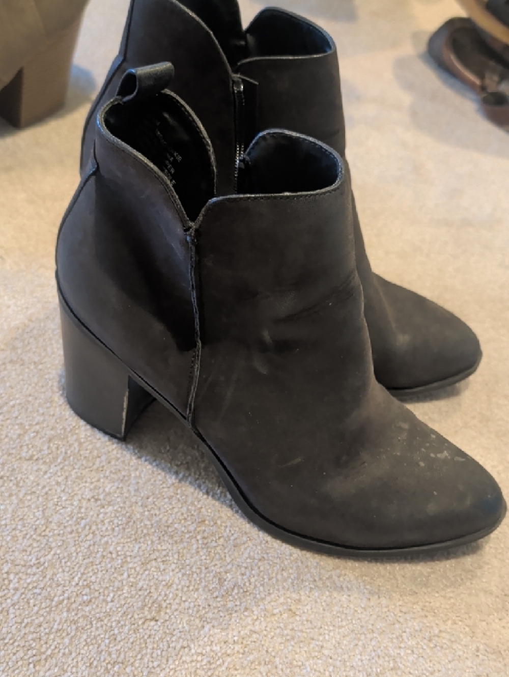 Shoes - Picture 2 of 2
